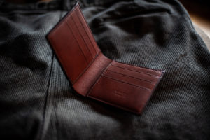 Portefeuille 6 cartes BiFold cuir naturel